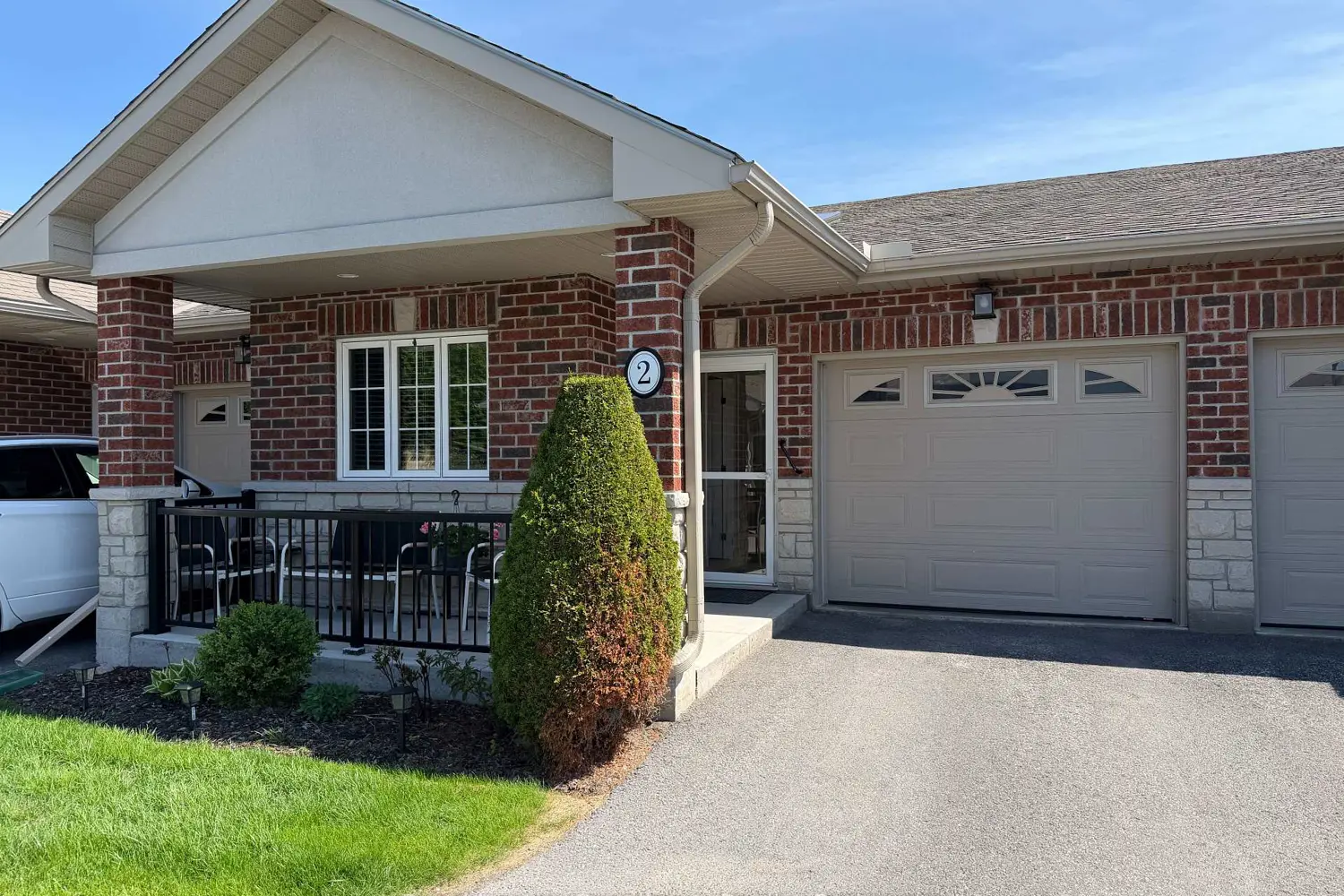 16 Lane Avenue 2