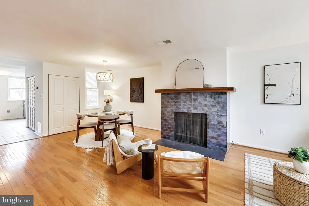 Additional image 5 of 1332 Emerald Street NE, Washington, DC 20002