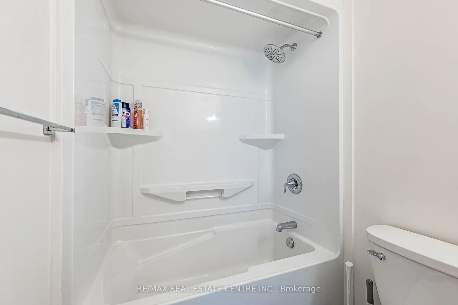 Additional image 7 of 128 King Street 1007