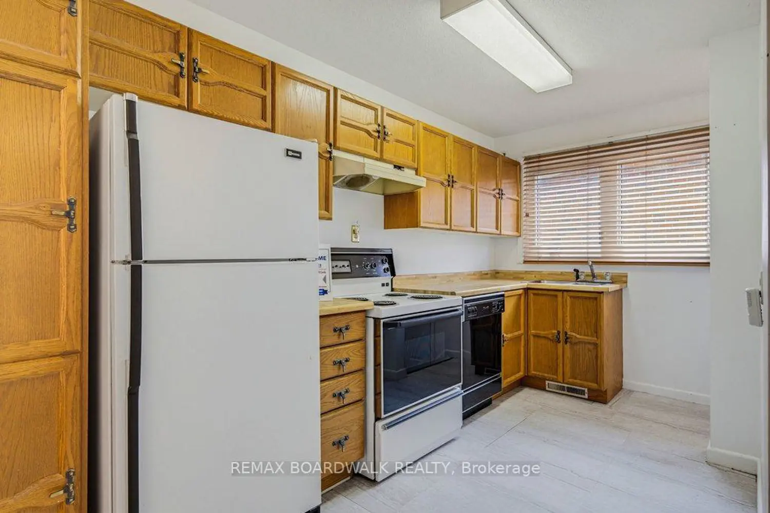 1274 Maitland Avenue photo 4