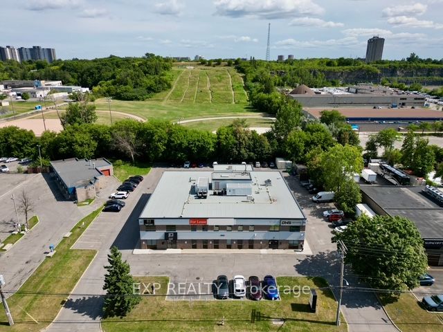 Additional image 2 of 201A-1600 Laperriere Avenue, Ottawa, ON, K1Z 8P5