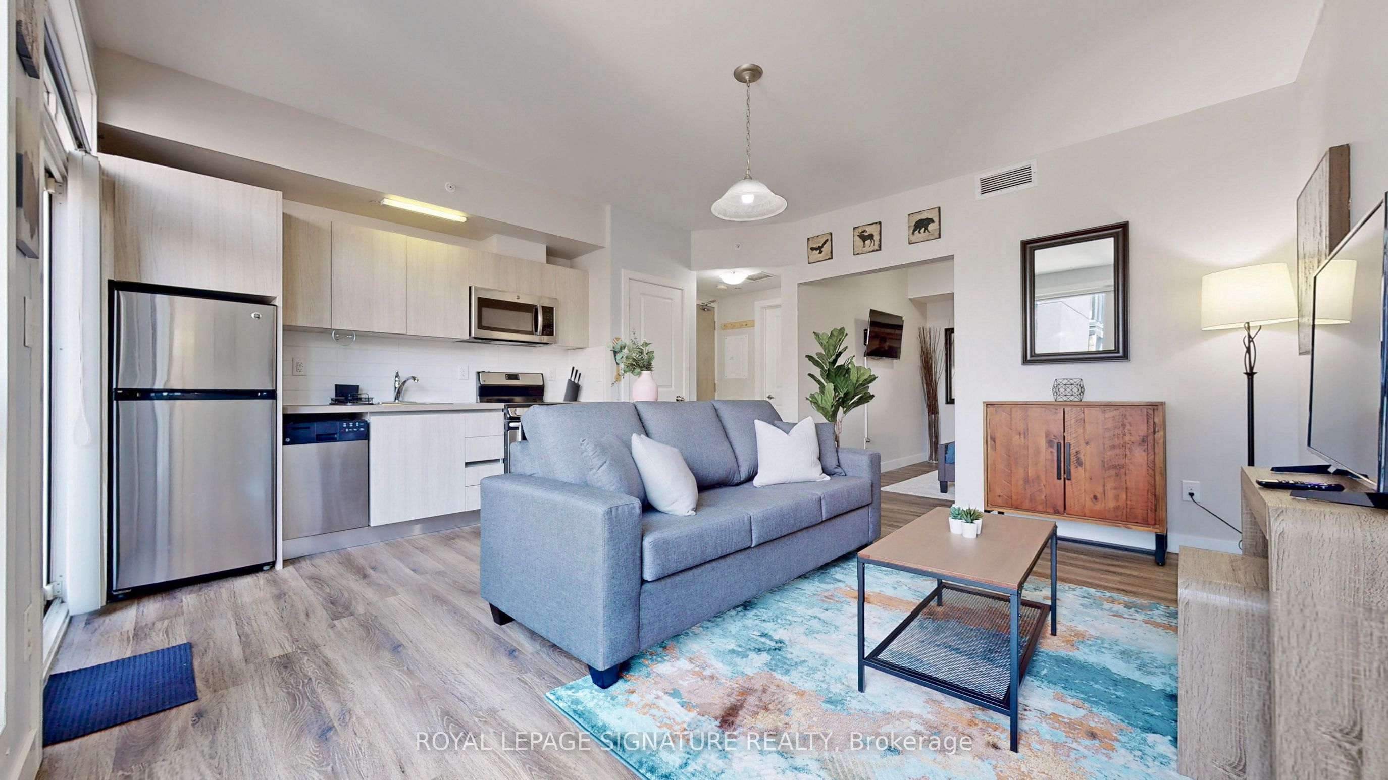 204-335 College Street, Toronto, ON, M5T 1S2