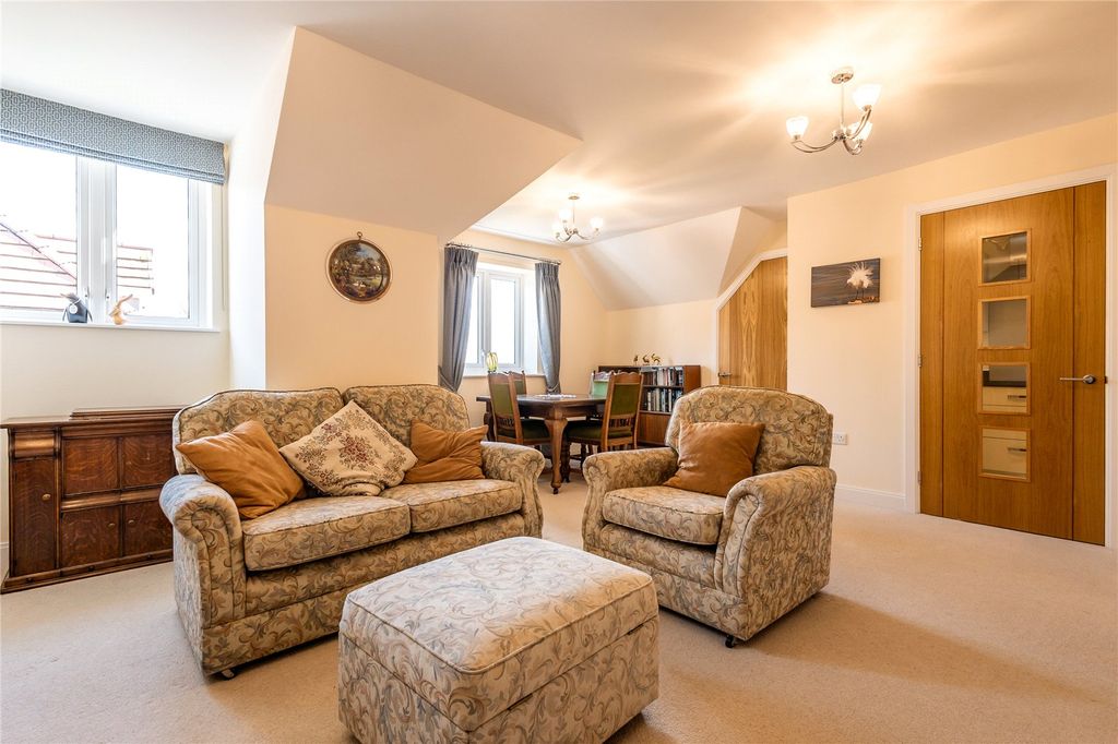 Additional image 9 of 2 bed flat for saleSummerfield Place, Wenlock Road, Shrewsbury, Shropshire SY2