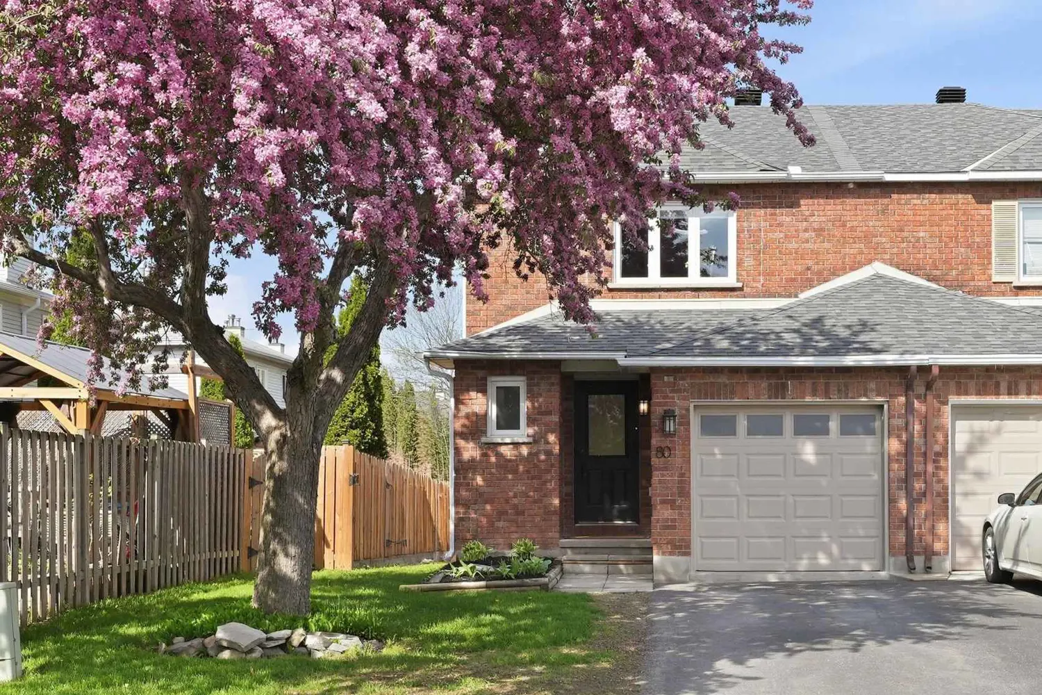80 Robarts Crescent