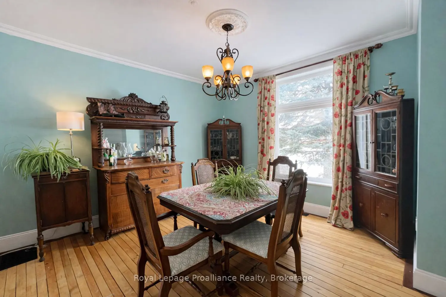 Additional image 5 of 308 Bleecker Avenue