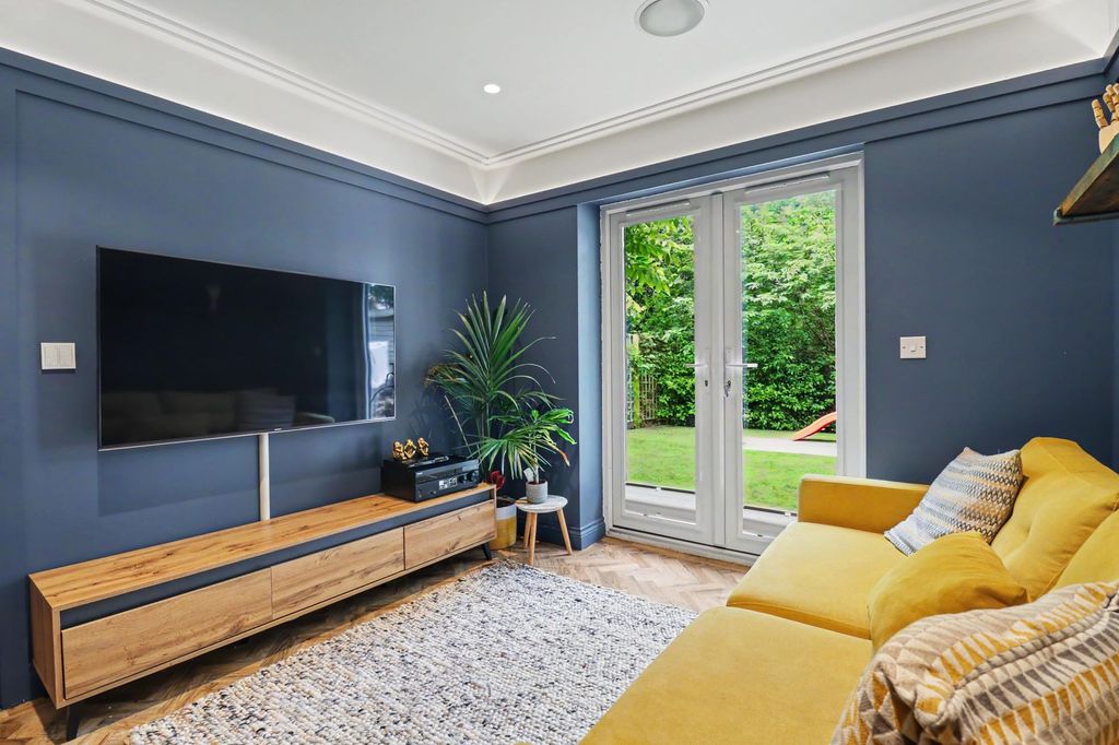 Additional image 7 of 5 bed detached house for saleMaidman Place, Hedge End SO30