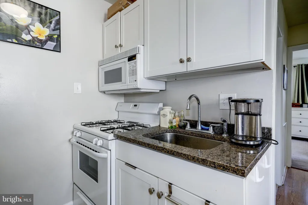 Additional image 6 of 630 11th Street NE Unit 202, Washington, DC 20002