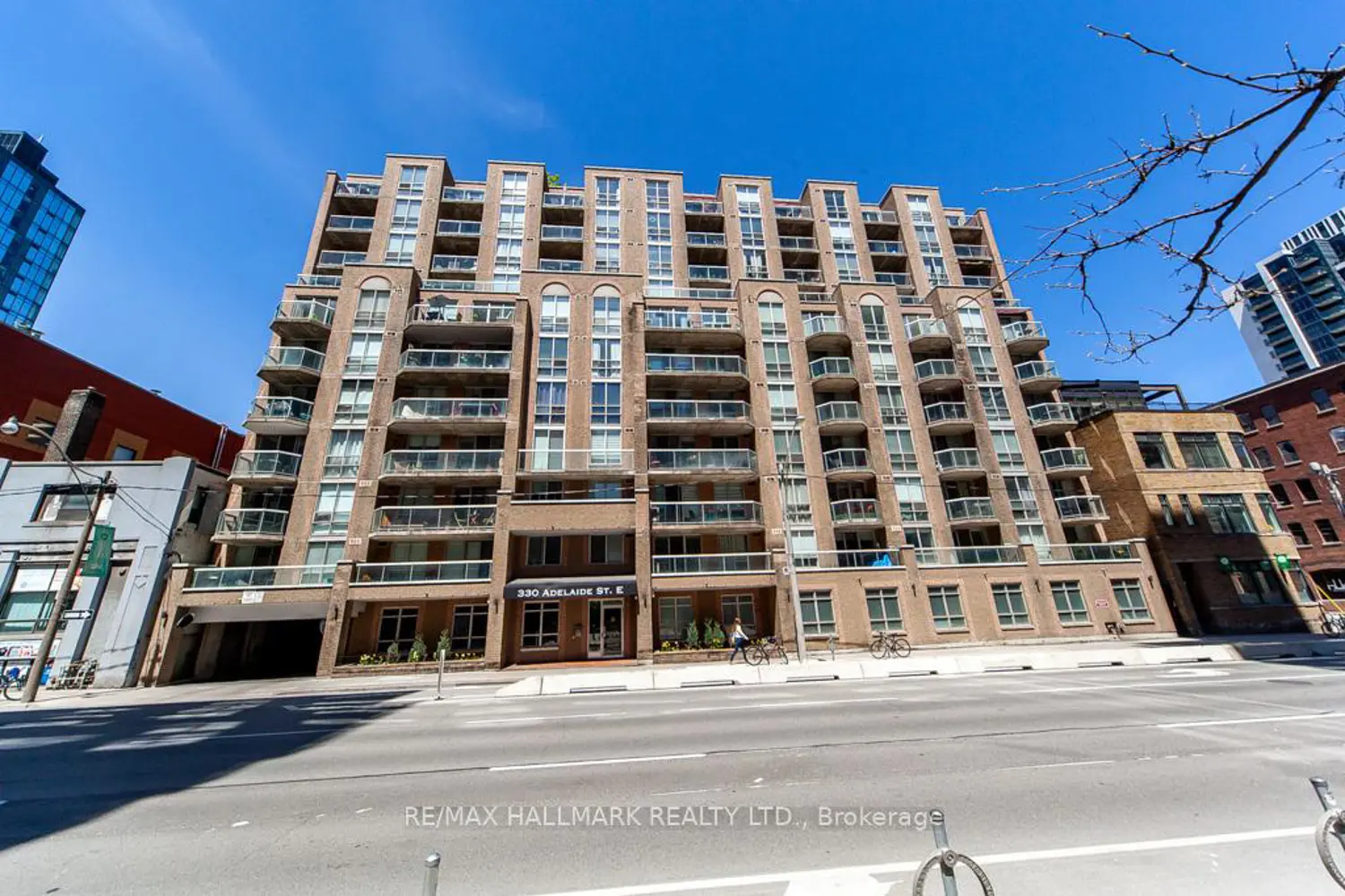 330 Adelaide Street 1103 photo 2