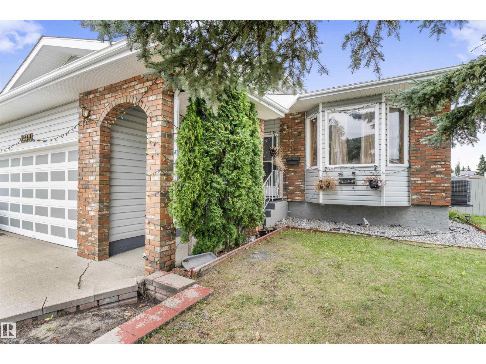 Additional image 4 of 4231 32 Avenue NW, Edmonton, AB, T6L3W5