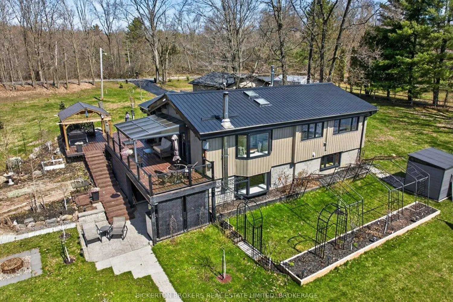 1927 Hogan Road