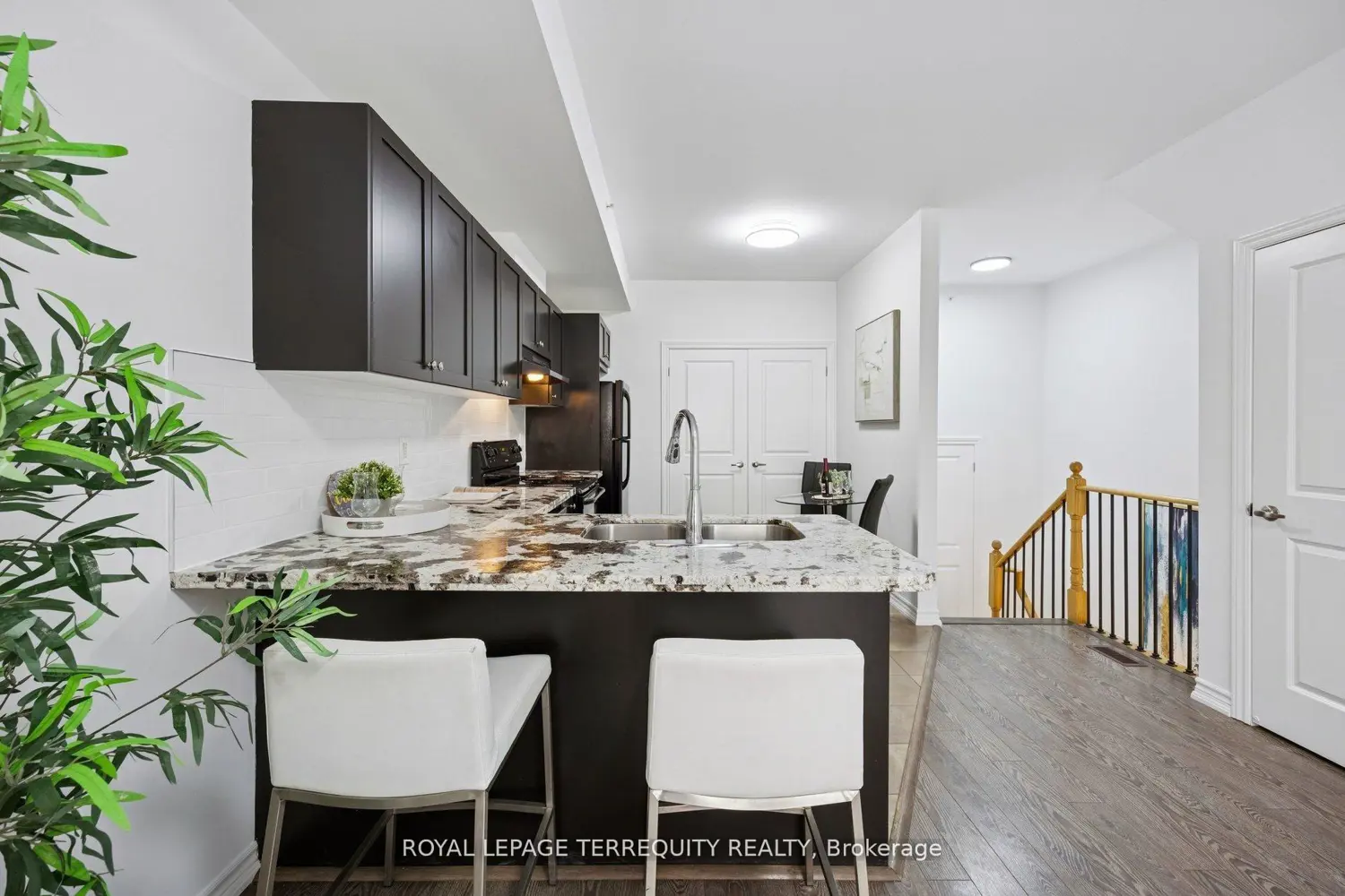 39 Drewry Avenue Th27 photo 4