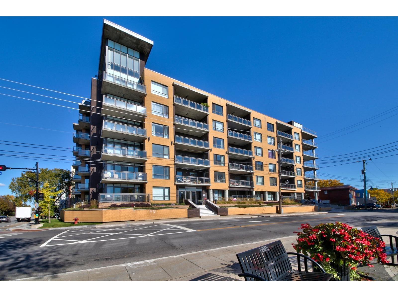 795 Ch. du Bord-du-Lac-Lakeshore