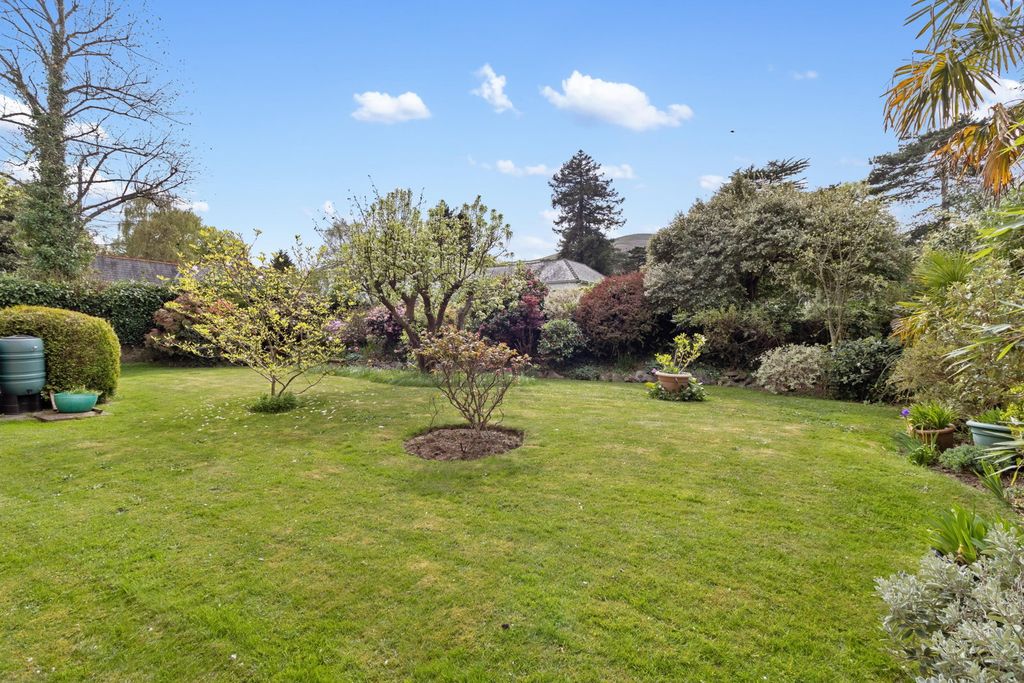 Additional image 2 of 2 bed flat for saleImperial Road, Malvern WR14
