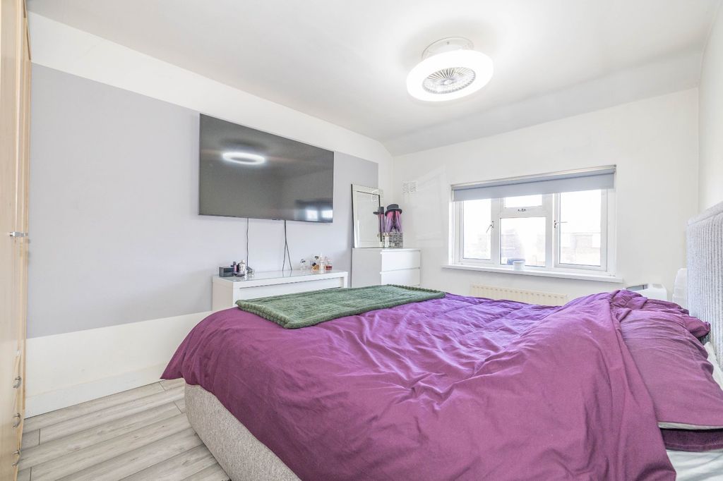 Additional image 10 of 3 bed semi-detached house for saleTrinity Road, Sittingbourne, Kent ME10
