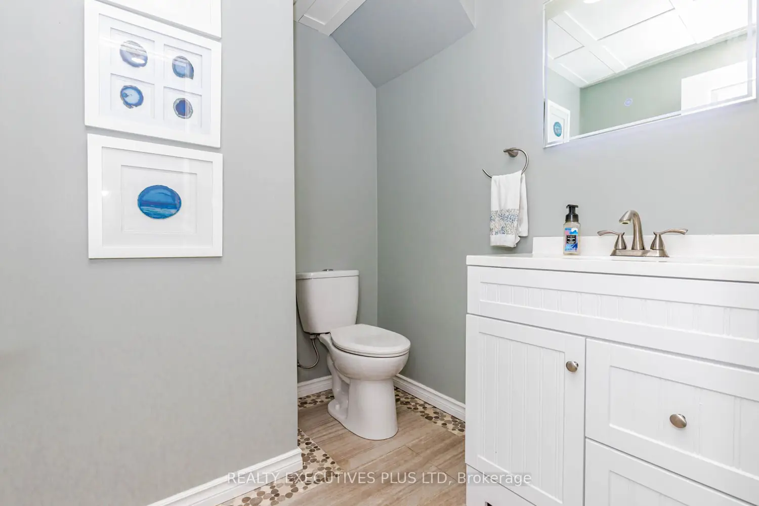 Additional image 16 of 12 Maidstone Crescent