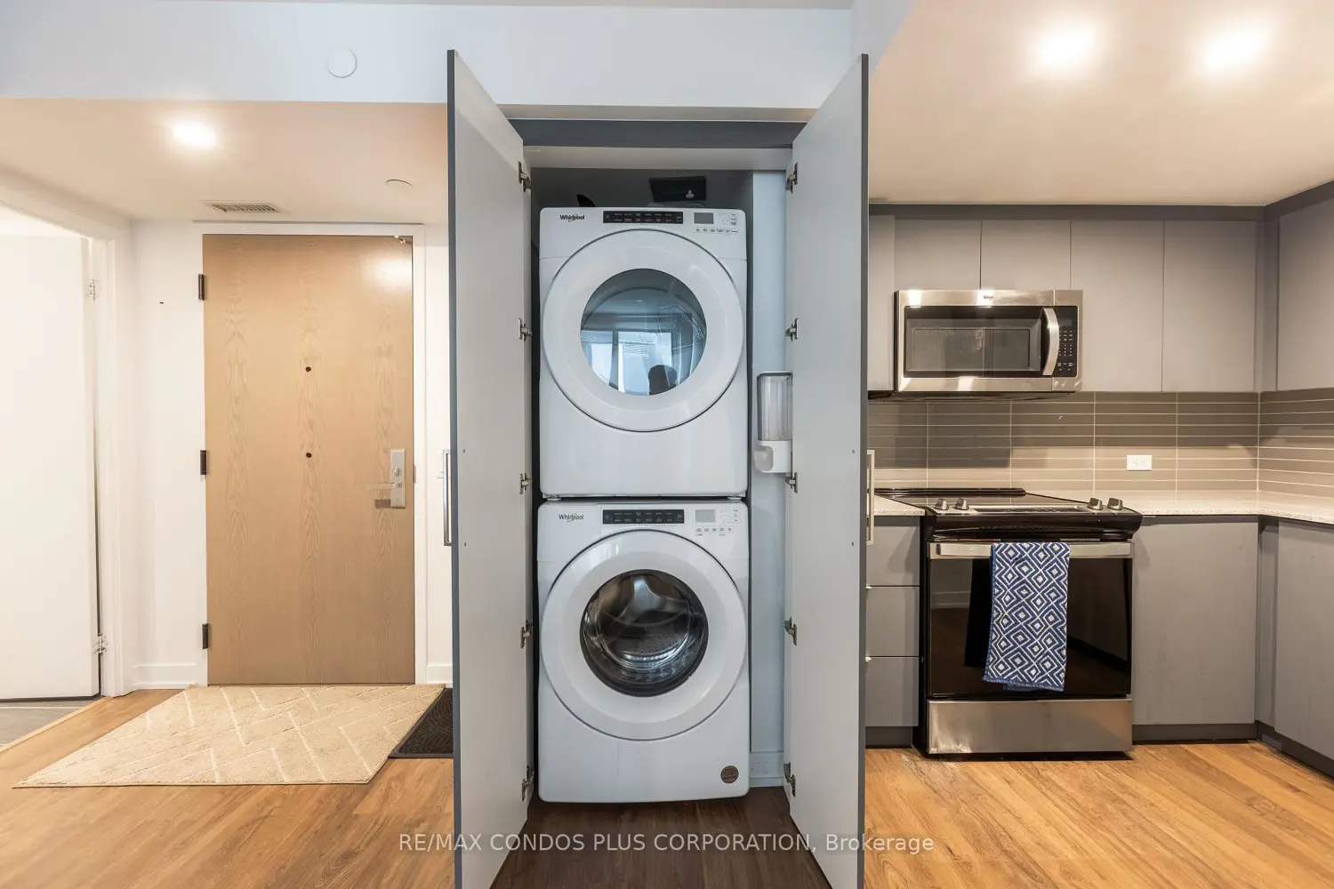 30 Tretti Way 311 photo 2