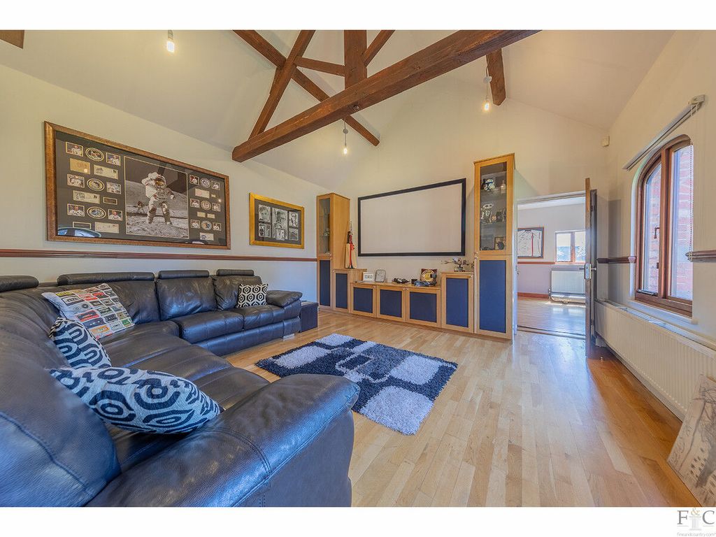 Additional image 19 of 6 bed detached house for saleKnighton Grange Road, Leicester LE2