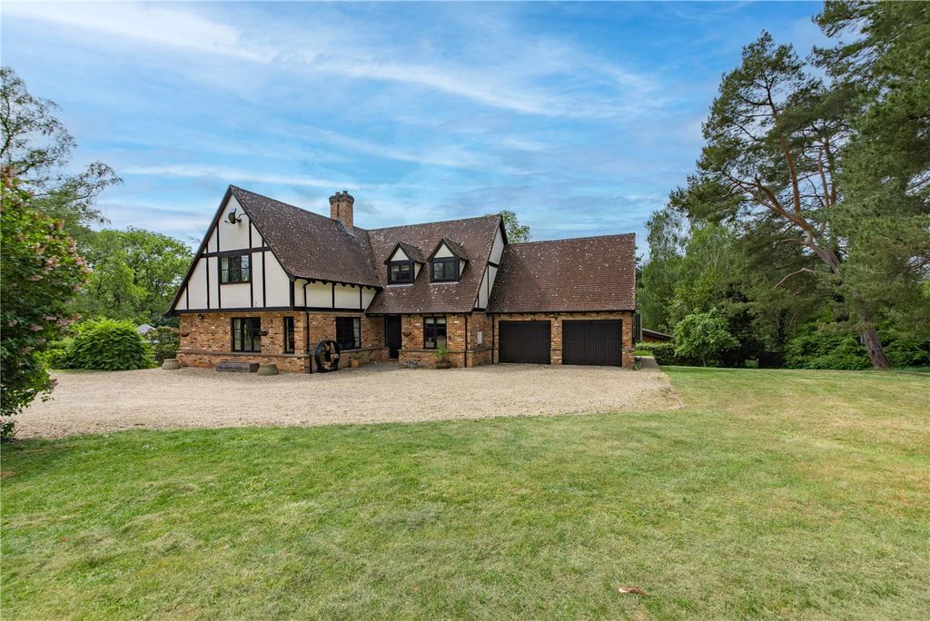 Additional image 18 of 5 bed detached house for saleSnelsmore Common, Newbury, Berkshire RG14