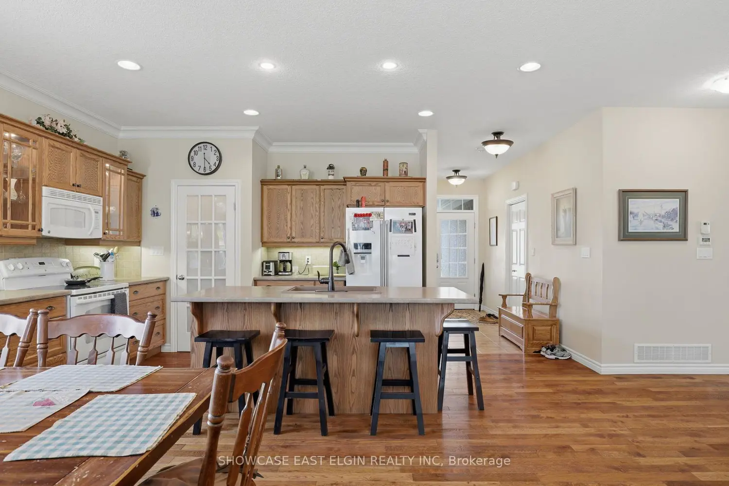 45 Treadwell Street photo 4