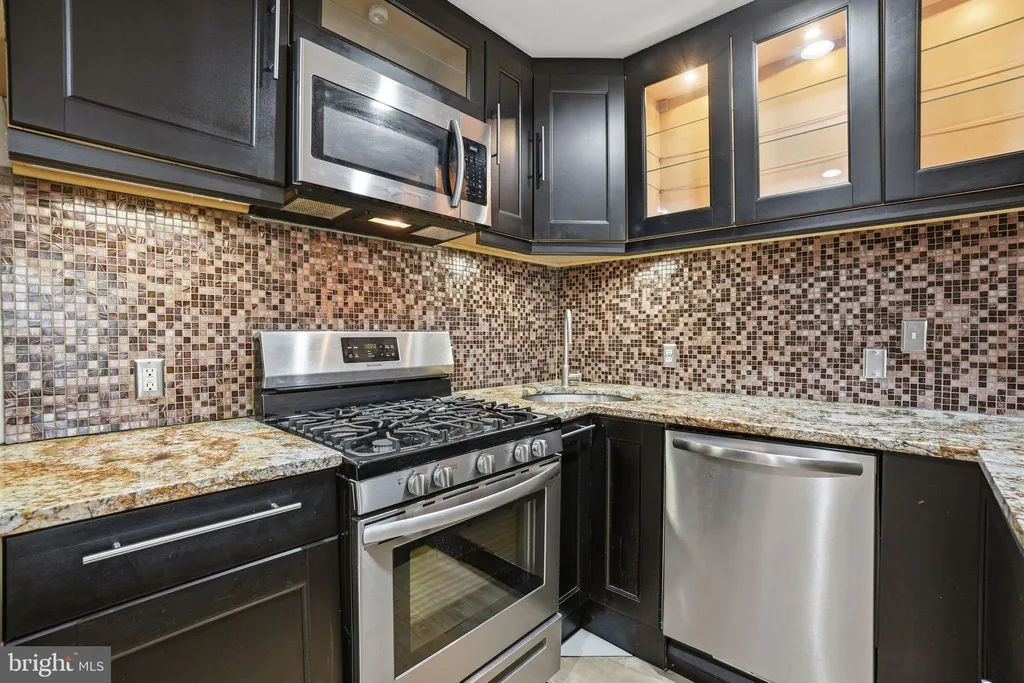Additional image 6 of 1710 W Virginia Avenue NE Unit 202, Washington, DC 20002