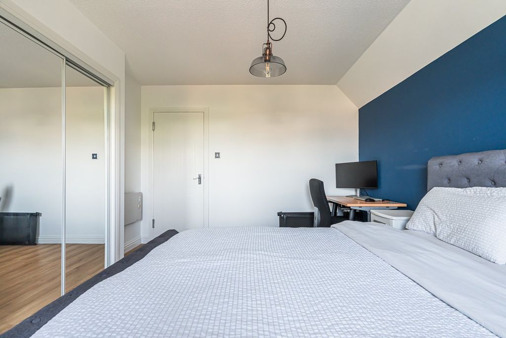 Additional image 12 of 2 bed flat for saleRestalrig Road South, Edinburgh EH7