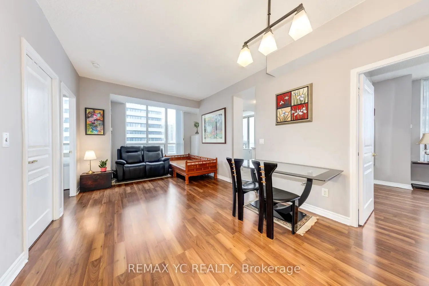 28 Byng Avenue 802 photo 4