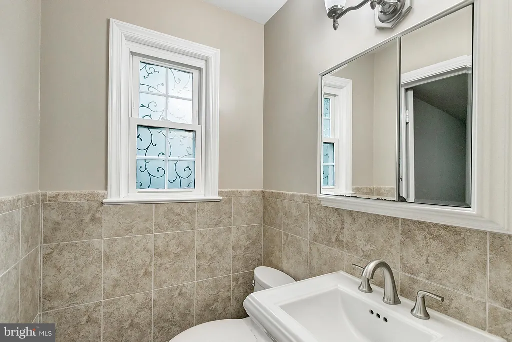 Additional image 16 of 2108 48th Street NW, Washington, DC 20007