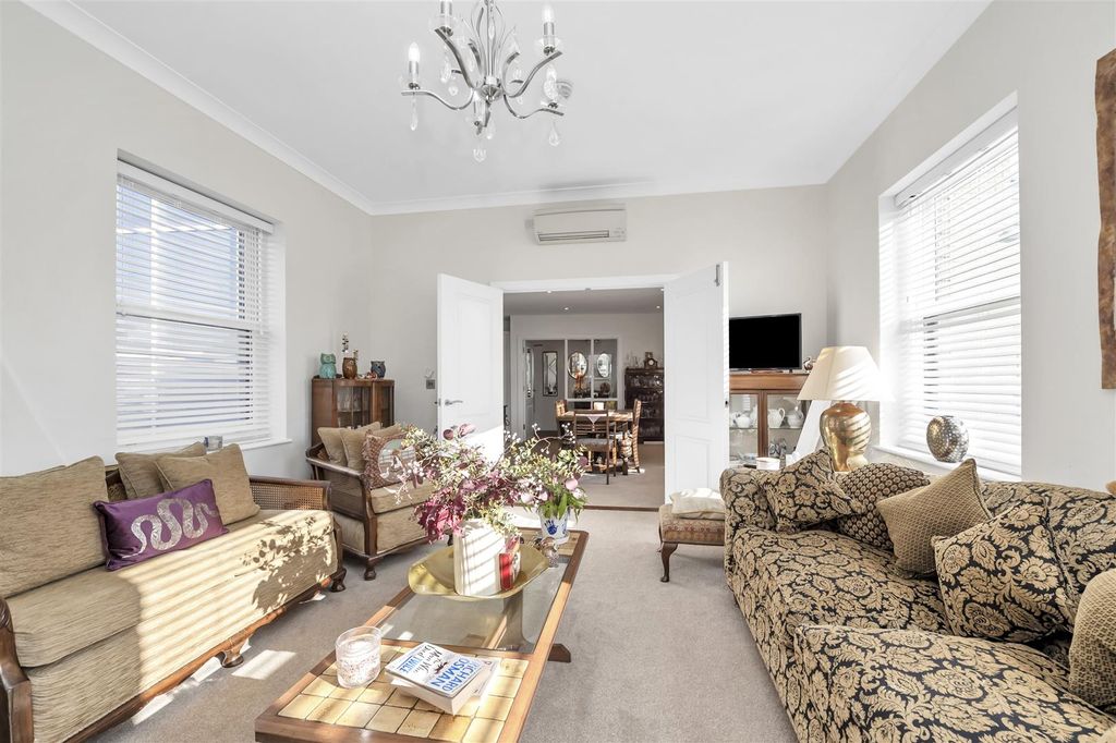 Additional image 3 of 2 bed flat for saleHatter Street, Bury St. Edmunds IP33