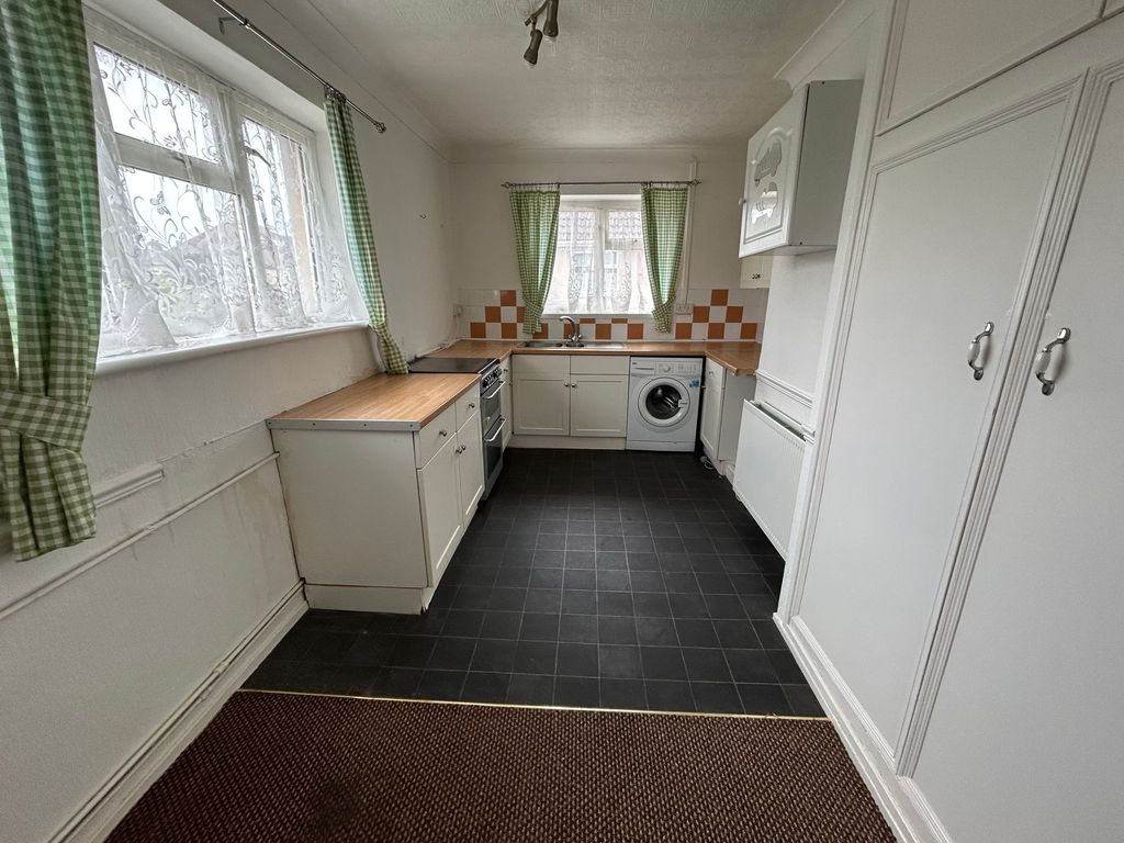 Additional image 6 of 2 bed flat for saleBurke Avenue, Port Talbot SA12