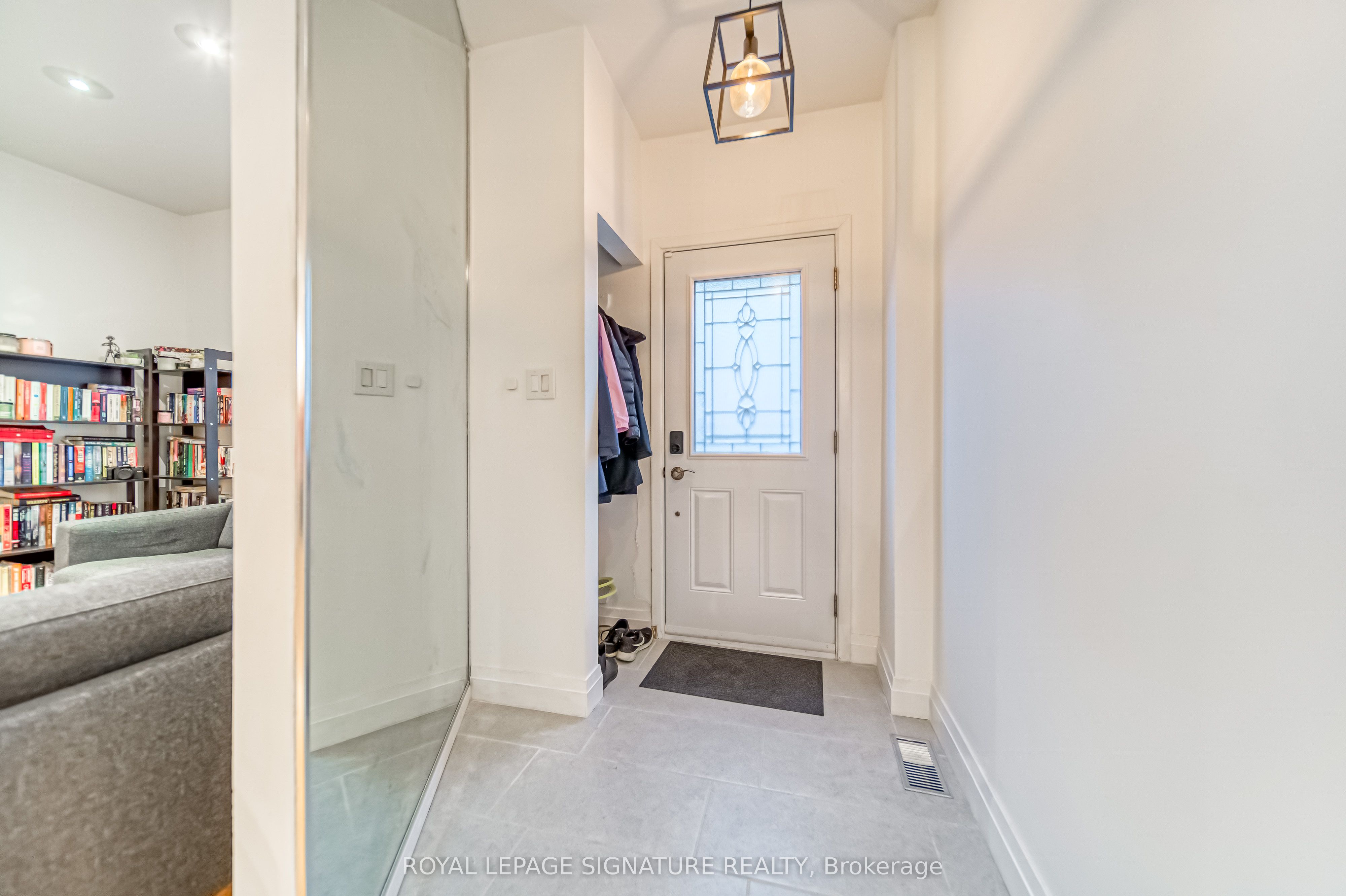 Additional image 3 of 15 Galt Avenue, Toronto, ON, M4M 2Z2