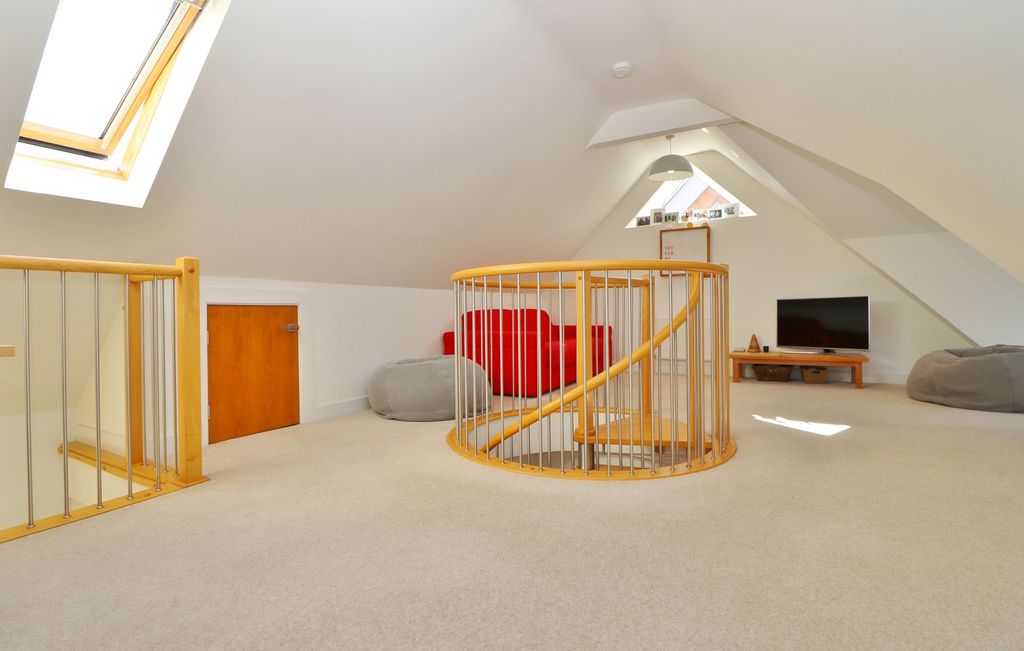 Additional image 20 of 4 bed detached house for saleBursledon Road, Hedge End SO30