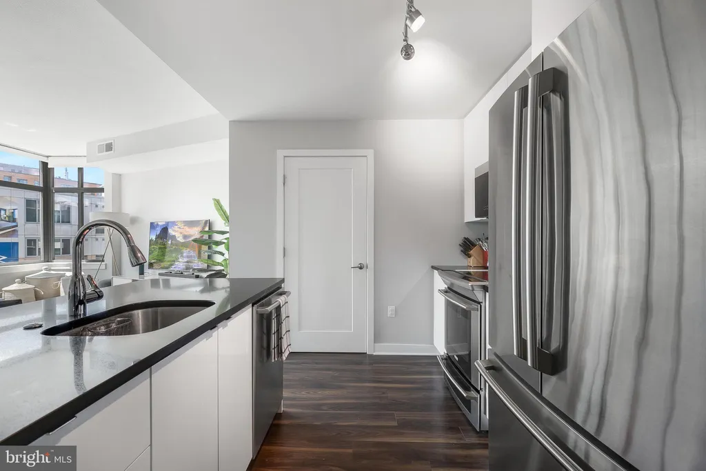 Additional image 14 of 460 New York Avenue NW Unit 607, Washington, DC 20001