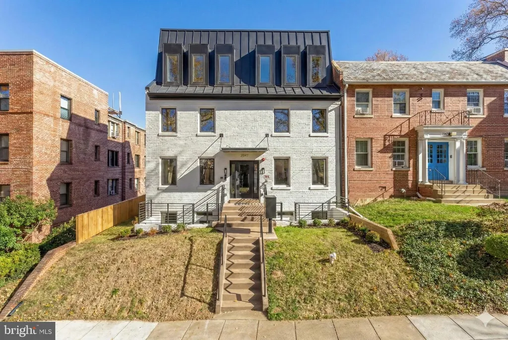 2647 41st Street NW Unit 1, Washington, DC 20007