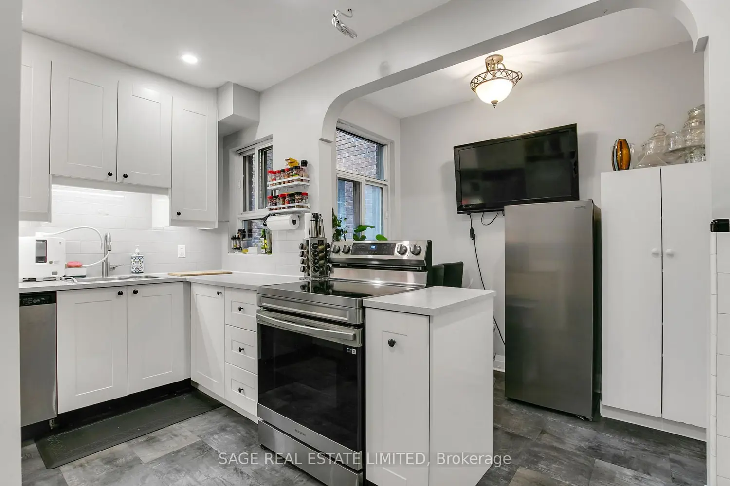 1840 Bathurst Street 204 photo 5