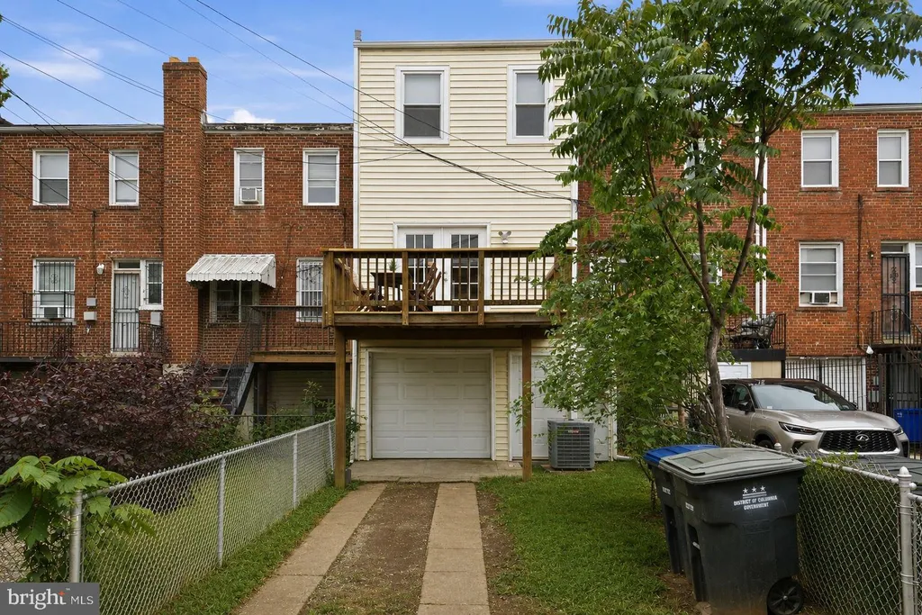 2022 C Street NE, Washington, DC 20002 photo 3