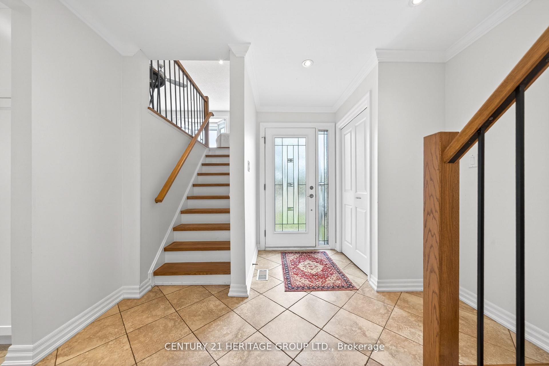 Additional image 2 of 64 Coventry Court, Richmond Hill, ON, L4C 8B7