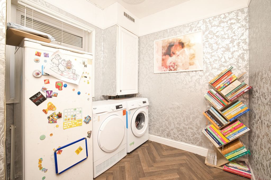 Additional image 6 of 4 bed semi-detached house for saleSt. Lukes Avenue, Ramsgate CT11