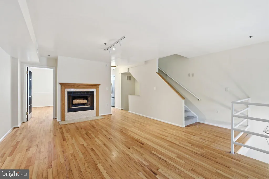 Additional image 5 of 737 3rd Street NE, Washington, DC 20002