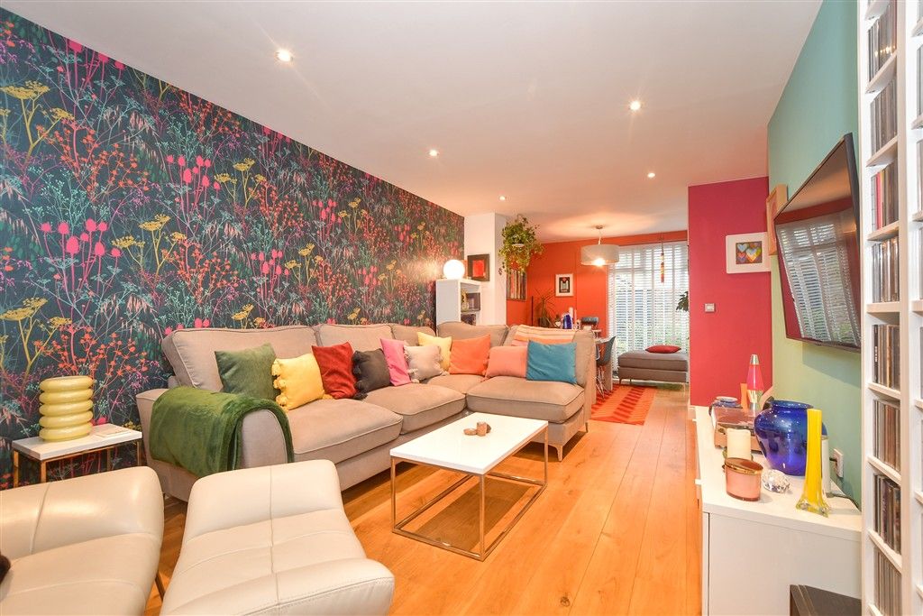 Additional image 8 of 4 bed terraced house for saleLaxton Walk, Kings Hill, West Malling, Kent ME19