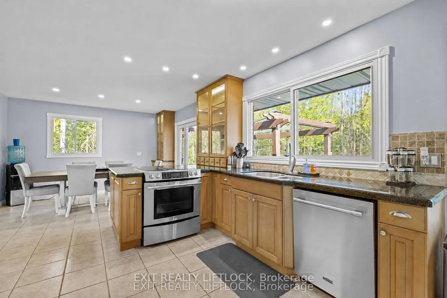 Additional image 7 of 2225 Parkhill Road