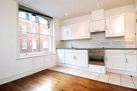 Greens Court, Soho W1F