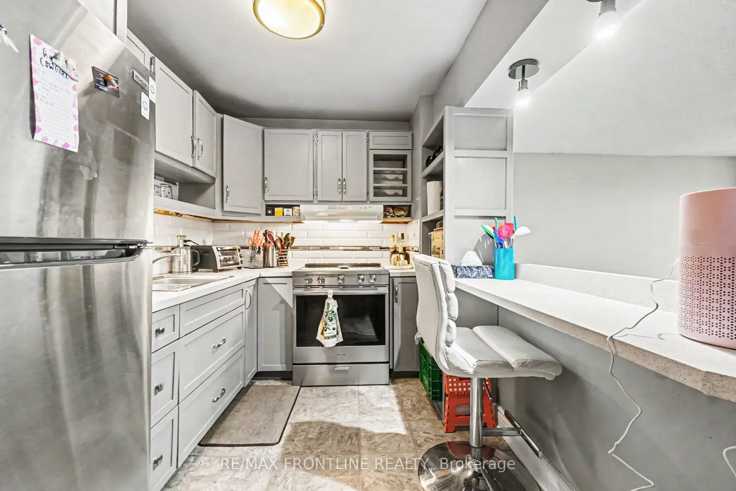 Additional image 6 of 1081 Ambleside Drive 1009