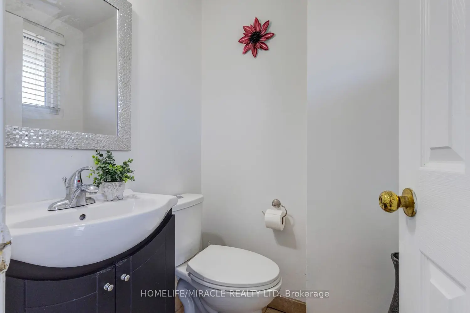 Additional image 4 of 7450 Darcel Avenue 13