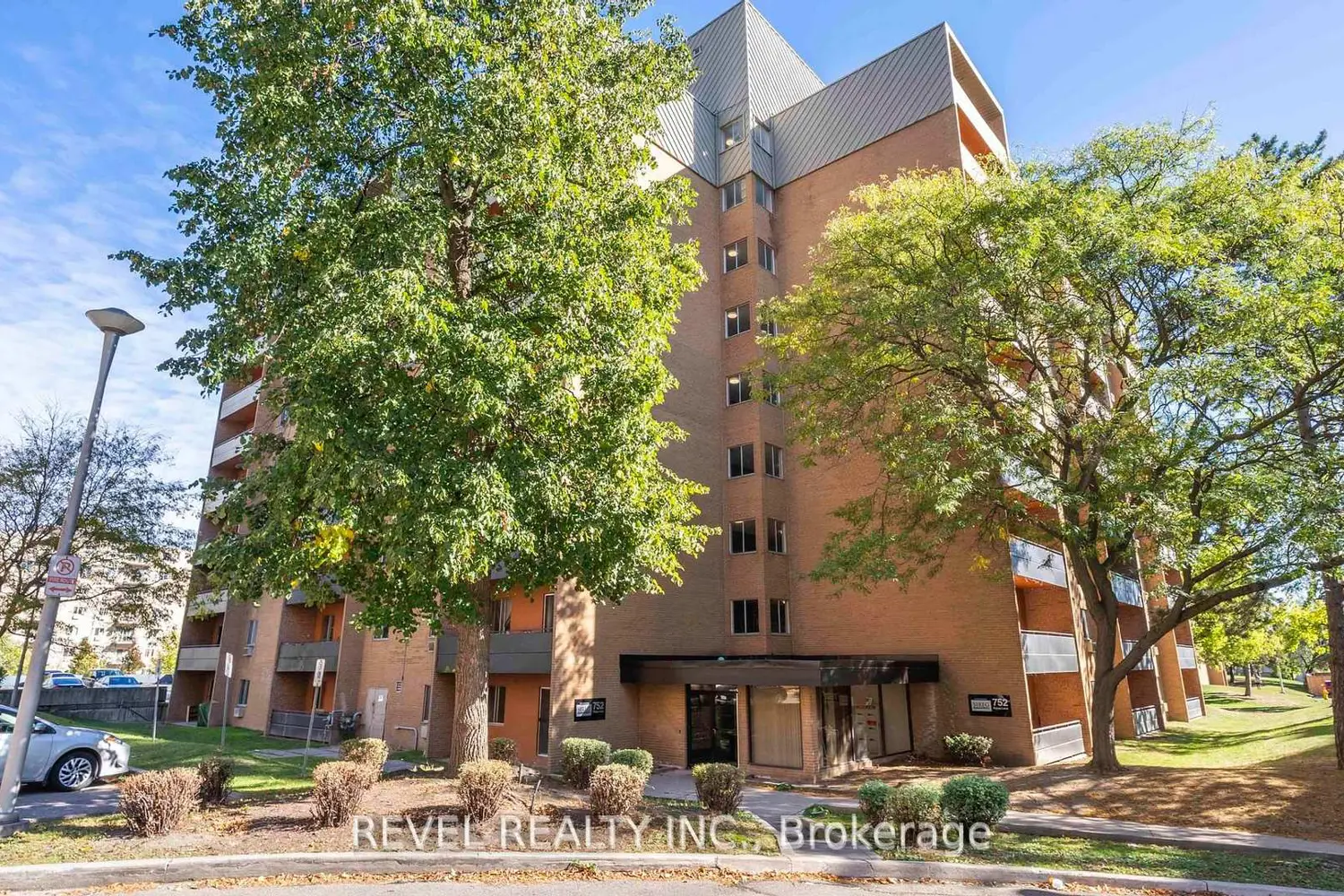 752 Kipps Lane 809