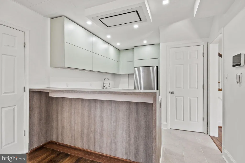 Additional image 9 of 1807 41st Place SE, Washington, DC 20020