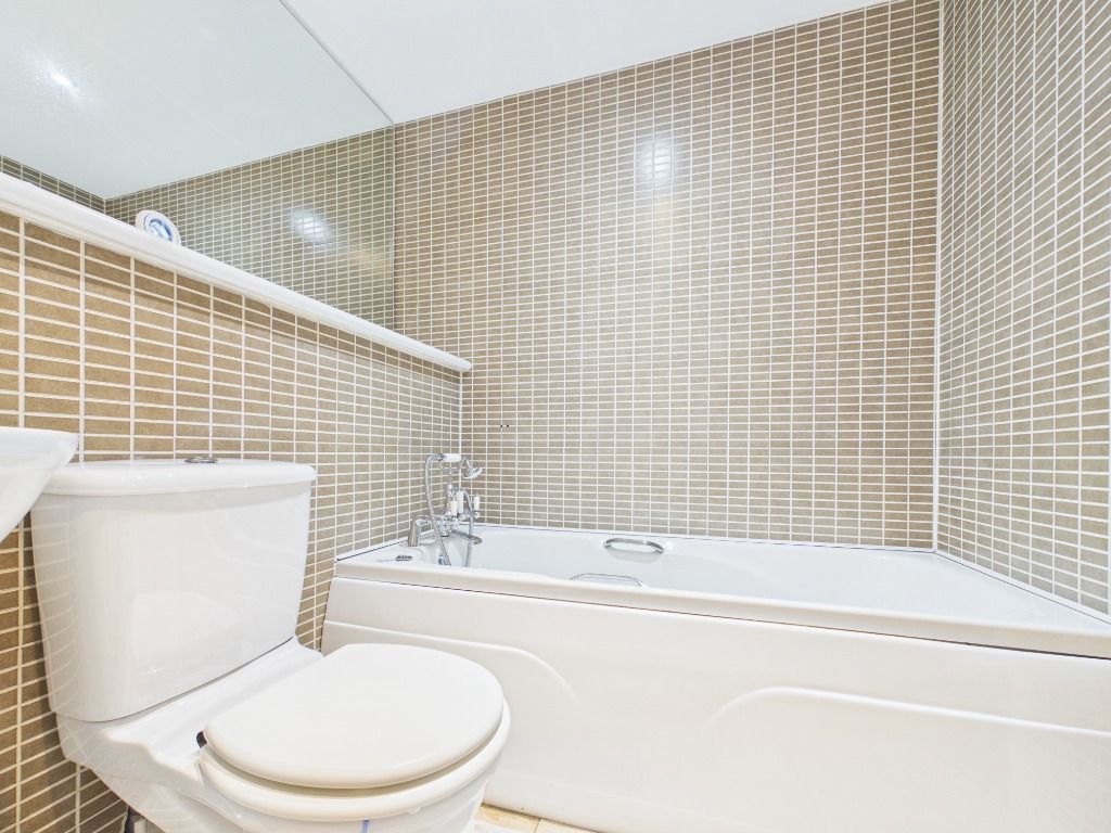 Additional image 13 of 2 bed flat for salePark Holme Court, Hamilton, South Lanarkshire ML3