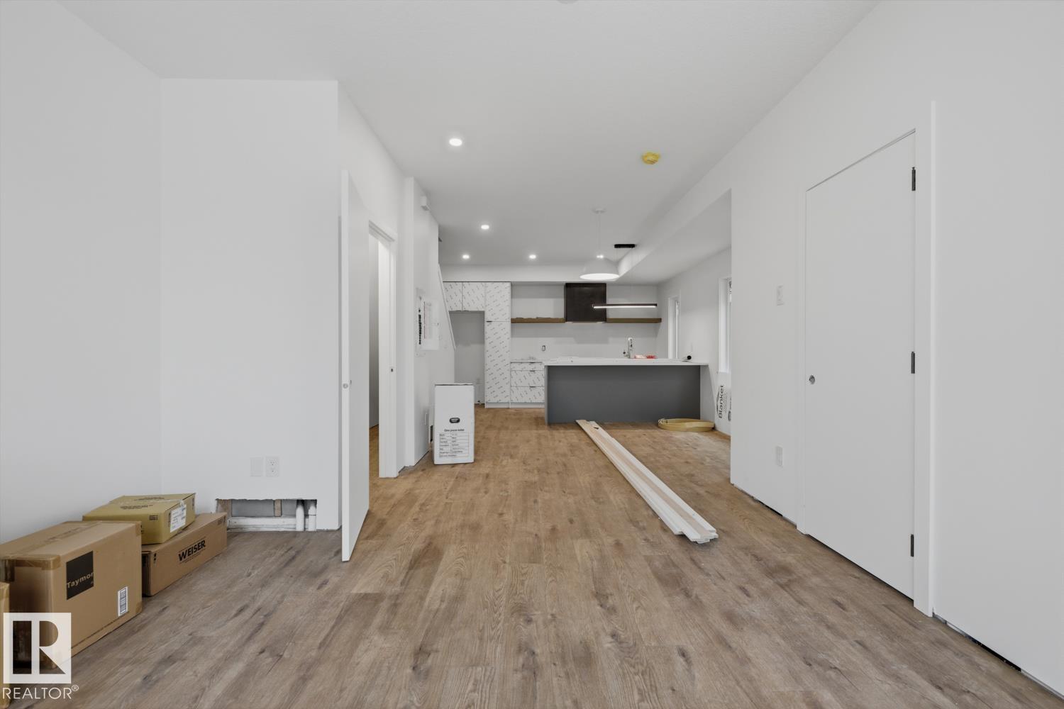 Additional image 6 of 11327 122 Street NW, Edmonton, AB, T5M0B6