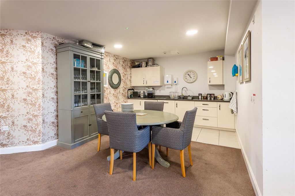 Additional image 16 of 2 bed flat for saleSummerfield Place, Wenlock Road, Shrewsbury, Shropshire SY2