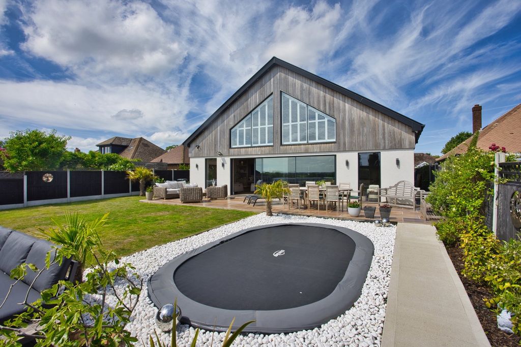 Additional image 21 of 4 bed detached house for saleMonkton Road, Minster, Ramsgate, Kent CT12