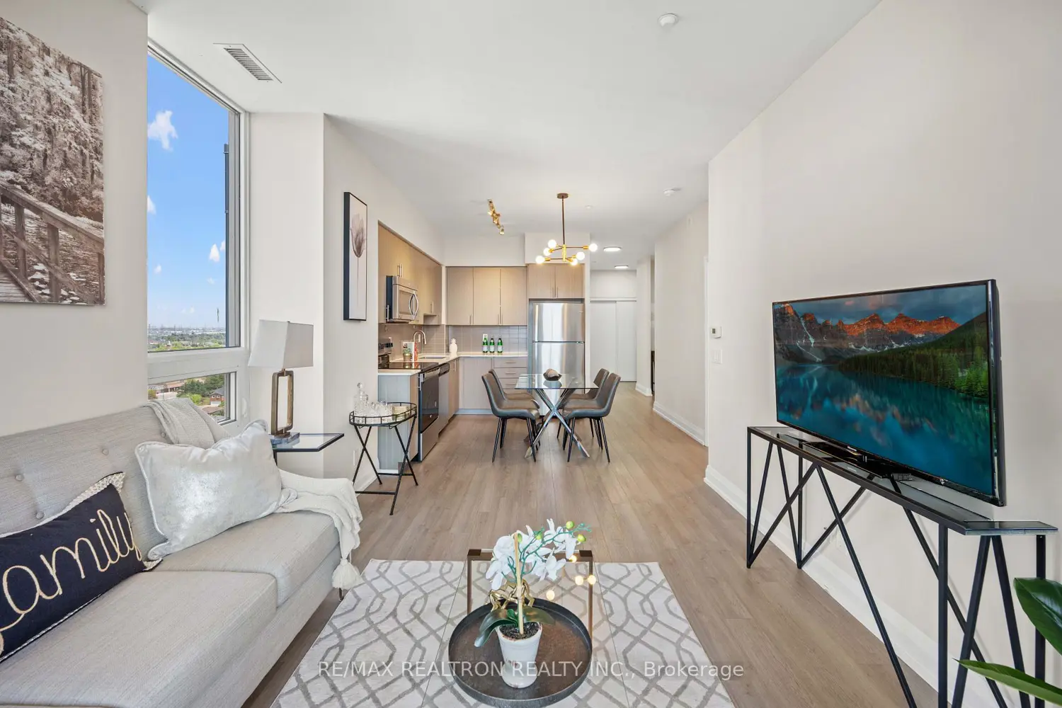 Additional image 9 of 7900 Bathurst Street 1225